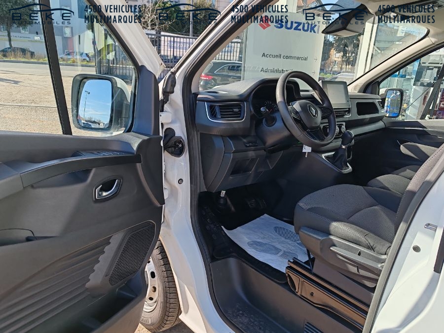 RENAULT TRAFIC 21240€ HT - 2,0 DCI 150 EDC L2H1 RED