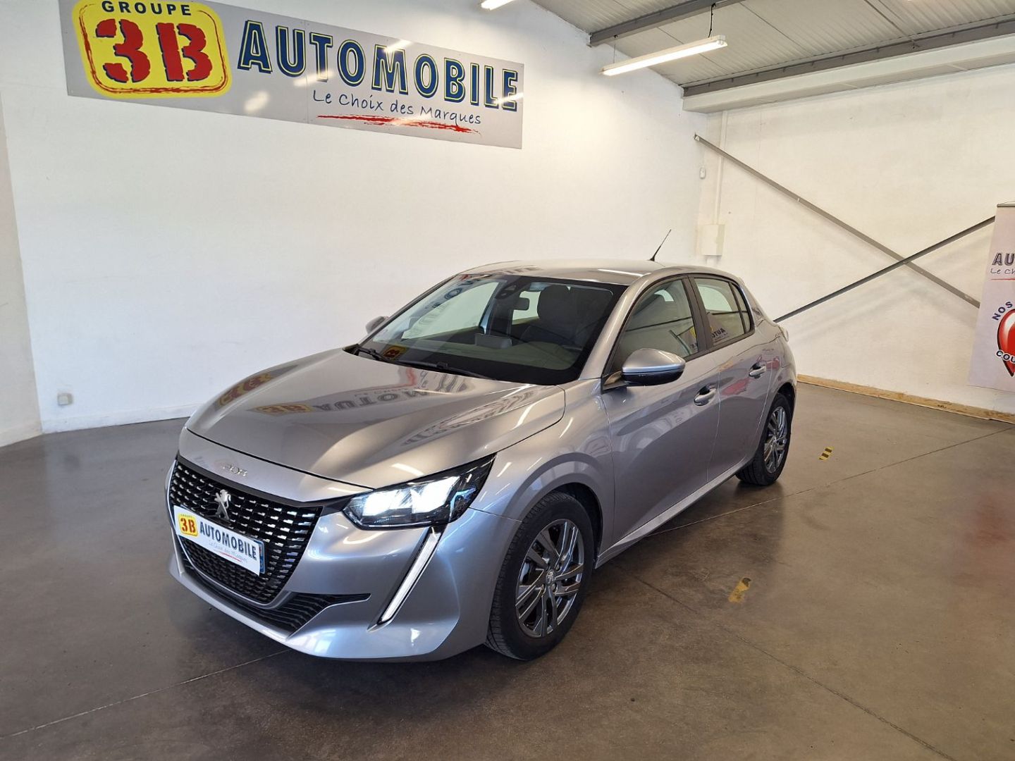 PEUGEOT 208 - puretech 75 active business