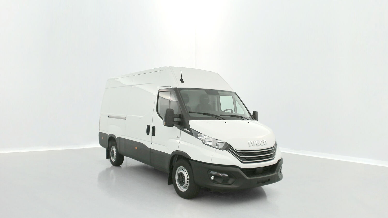 IVECO DAILY 35S16A8 3520L 2.3 156ch 12m³ Hi-Matic