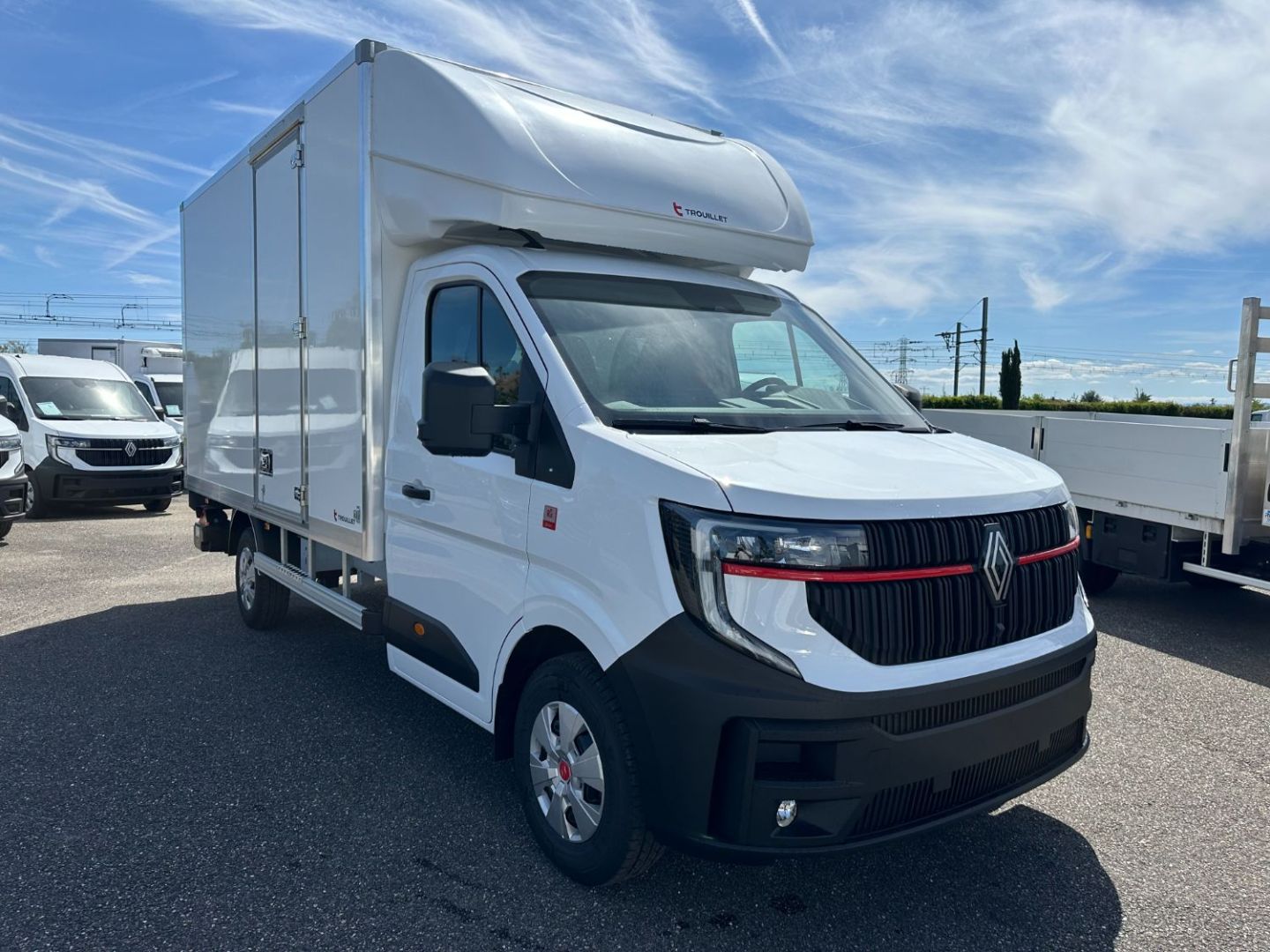 RENAULT MASTER CAISSE 170CV HAYON 20M3