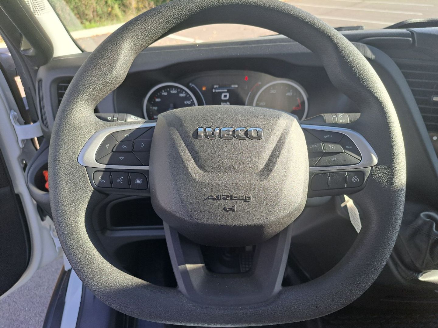 IVECO DAILY FRIGORIFIQUE - 35C18 180CV 3L CAISSE PRIMEUR HAYON