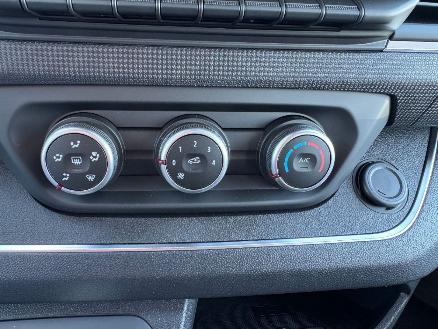 RENAULT TRAFIC CABINE APPROFONDIE - CA L2H1 3T BLUE DCI 150 BVA9 GSR2 RED EDITION 6PL