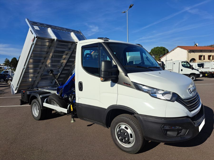 IVECO DAILY - 35C18 GRUE BENNE 79000E HT