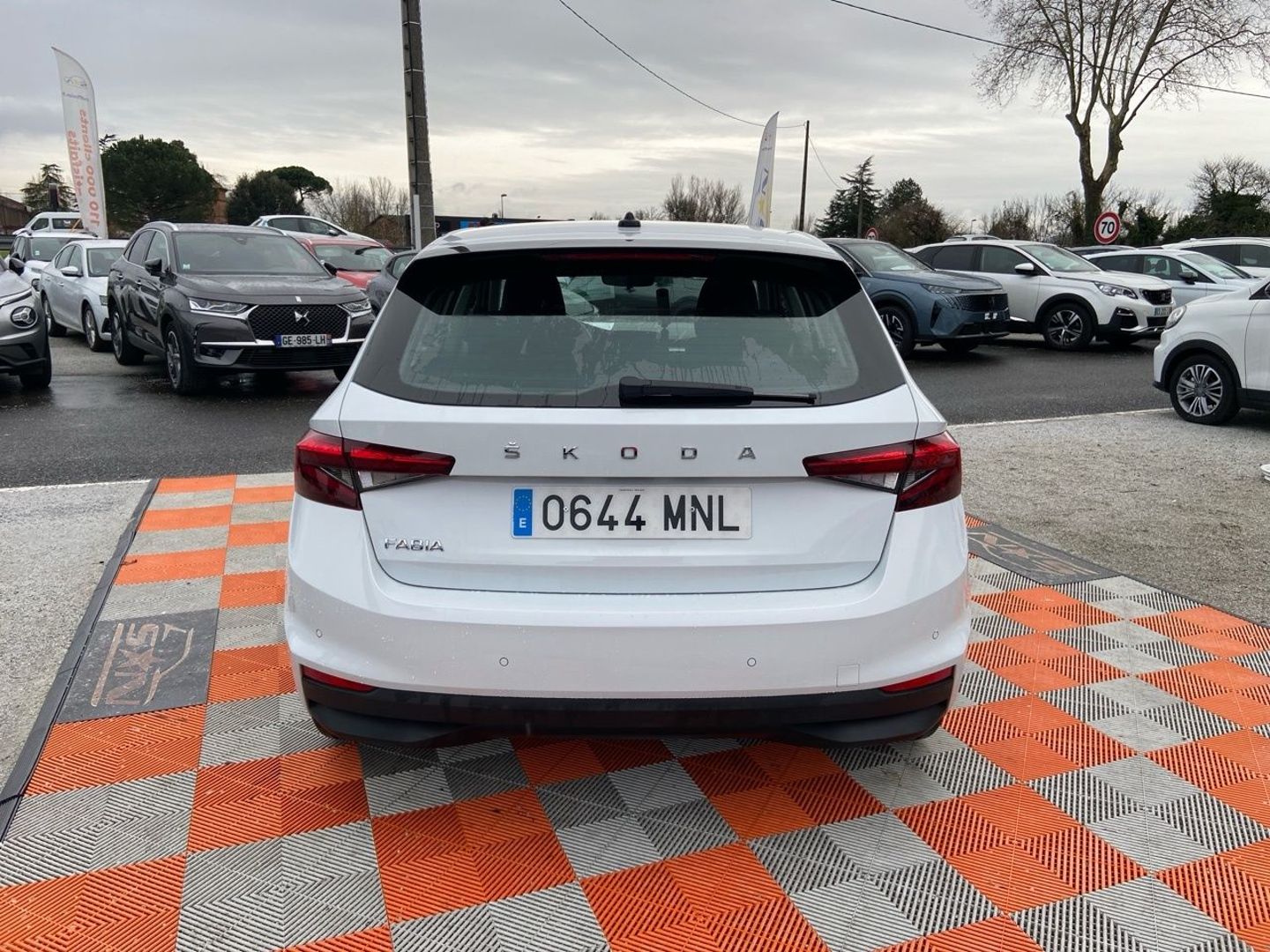SKODA FABIA - 1.0 TSI 95 AMBITION Ecran 8" JA 15"