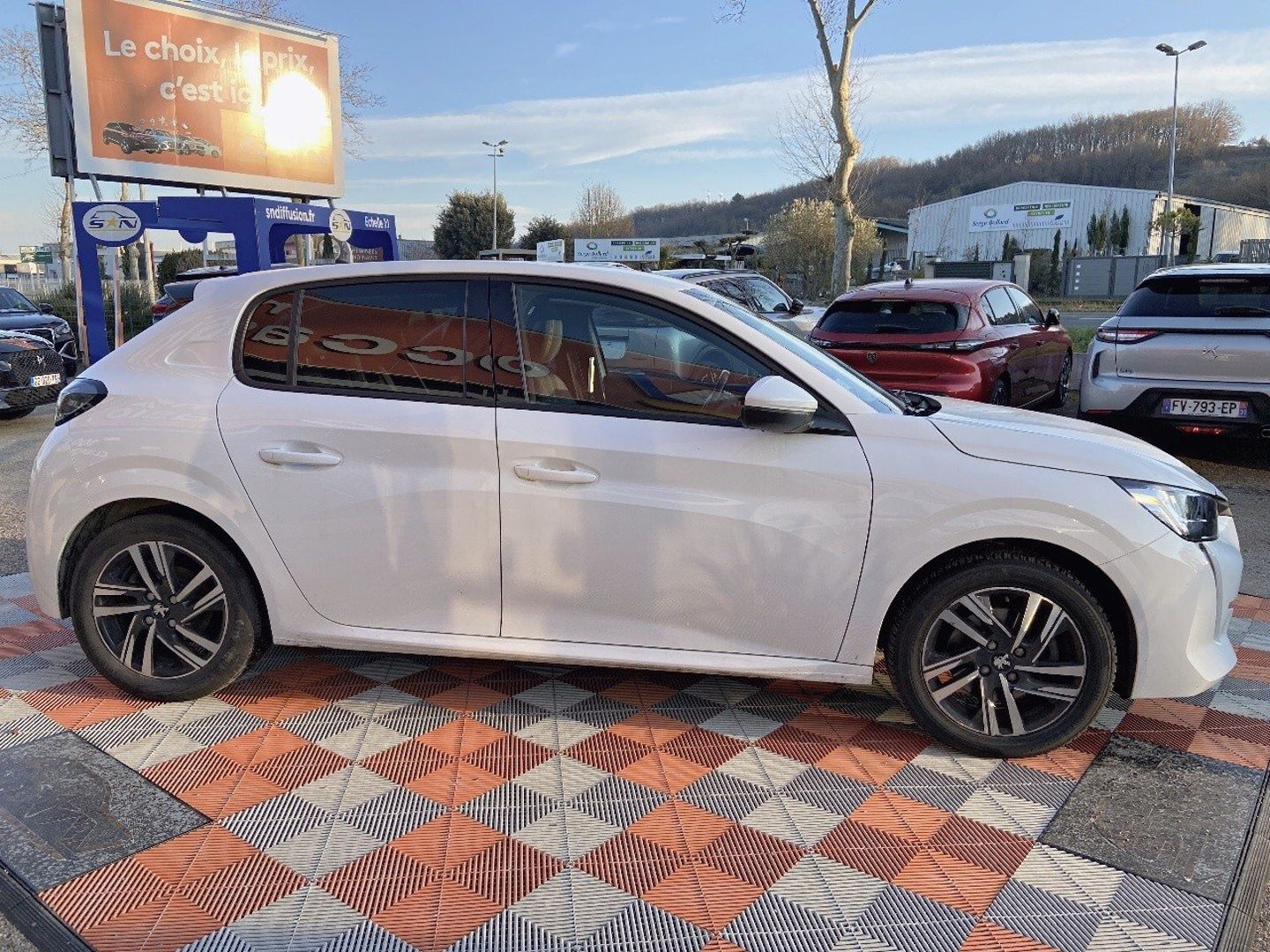 PEUGEOT 208 - PureTech 100 BV6 ALLURE