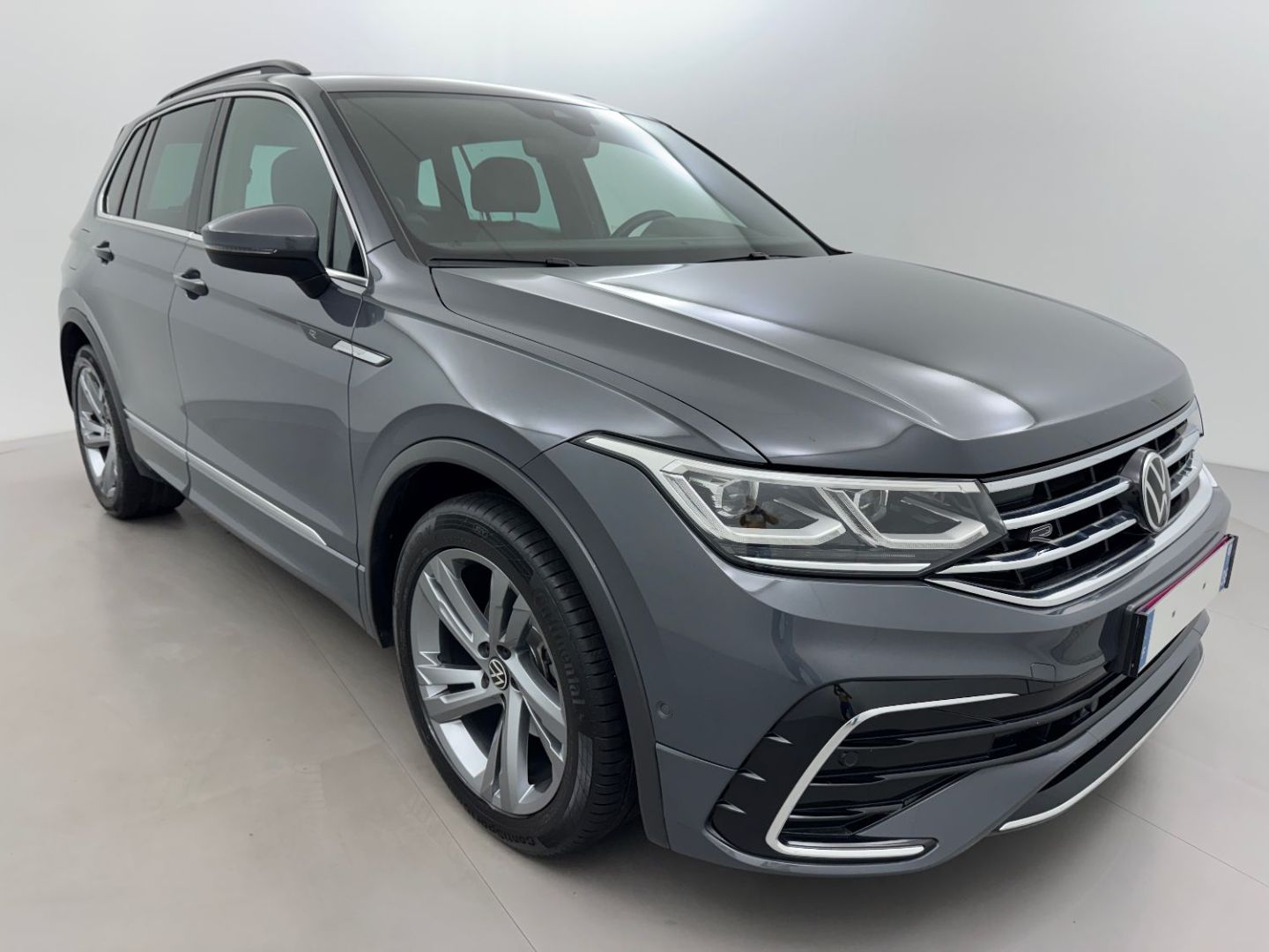 VOLKSWAGEN TIGUAN 2.0 TDI 150 R-LINE DSG7