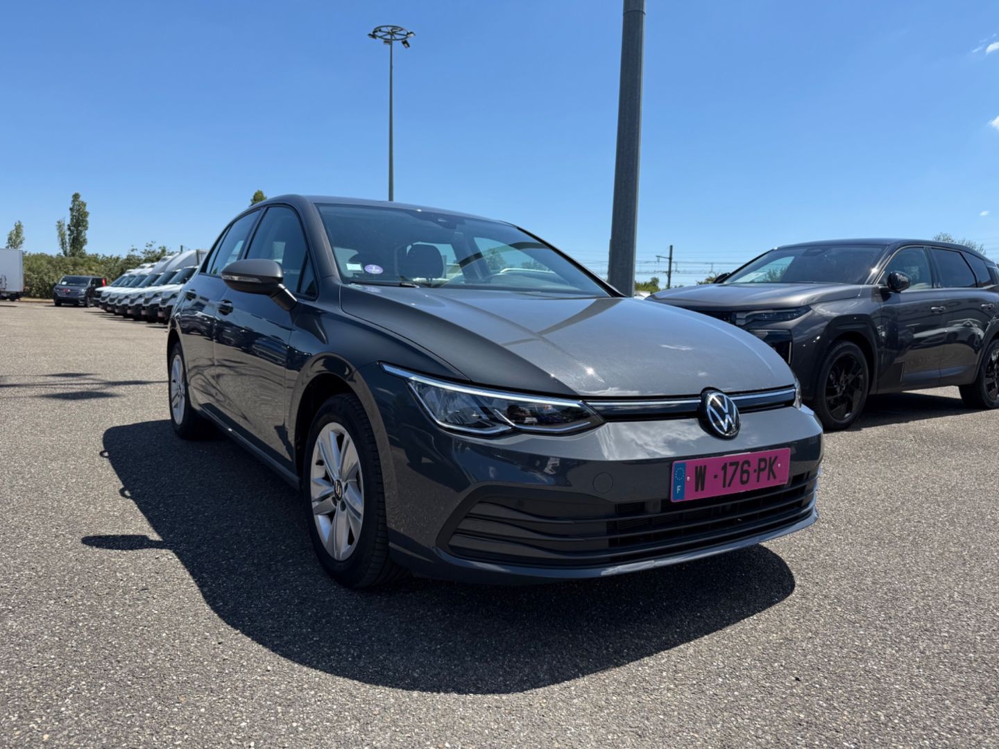 VOLKSWAGEN GOLF 1.0 eTSI 110 Life Business DSG7