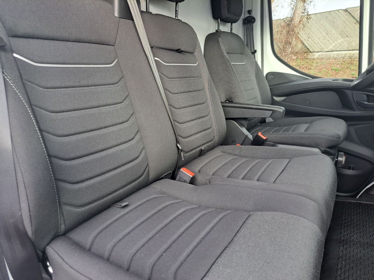 IVECO DAILY FOURGON - 35S18 A8 180CV 3L L4H2 16M3