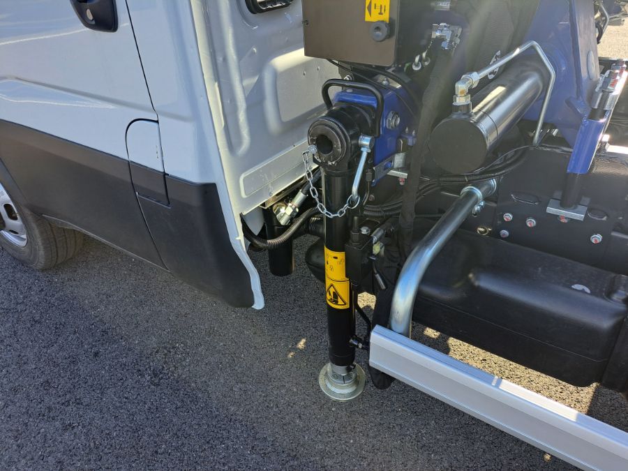 IVECO DAILY GRUE - 35C18 180CV 3L BENNE