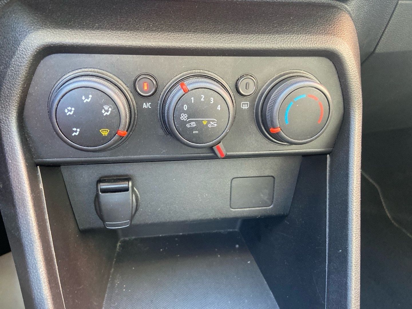DACIA SANDERO - STEPWAY 1.0 ECO-G 100 CONFORT