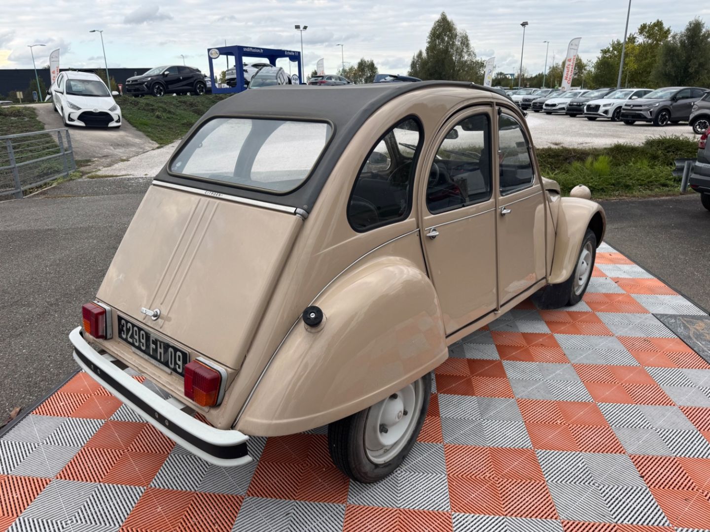 CITROEN 2 CV - 2 CV 6 AZKA
