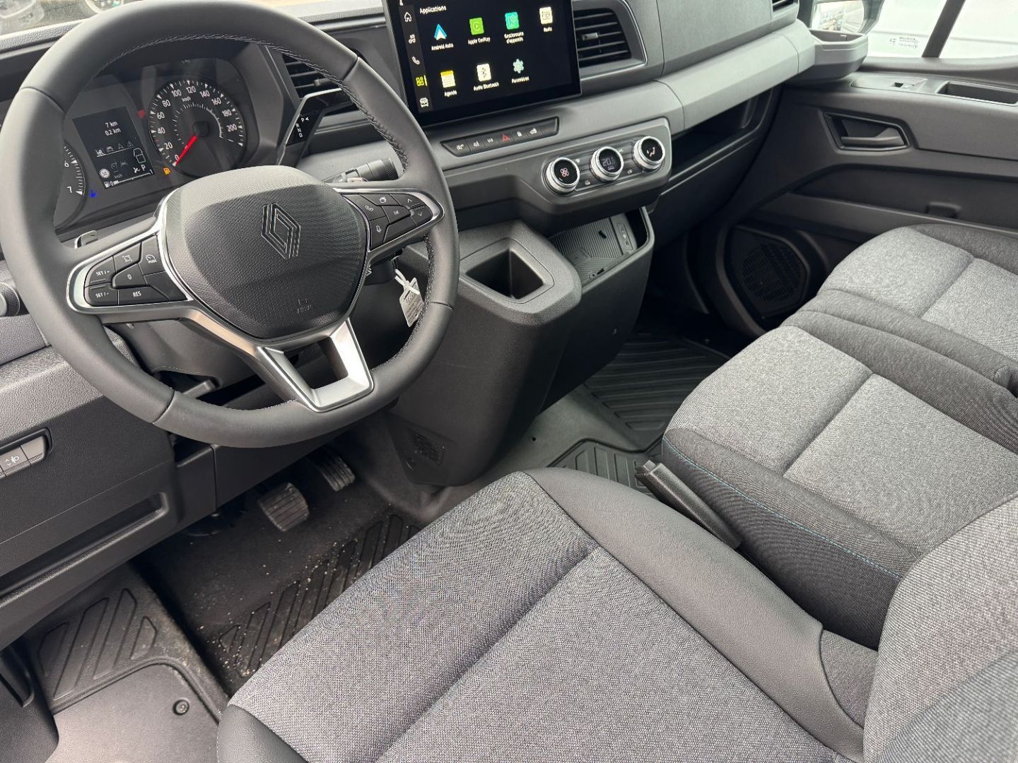 RENAULT MASTER VAN - TRAC 3T5 L2H2 BLUE DCI 170 AUTO (2025)