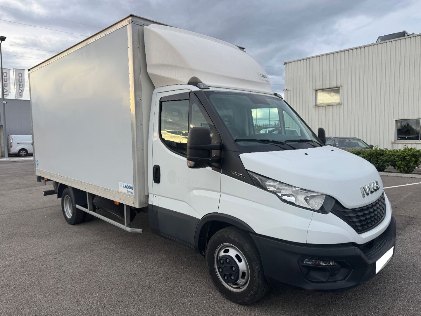 IVECO DAILY CAISSE - 35C16 HAYON (2020)