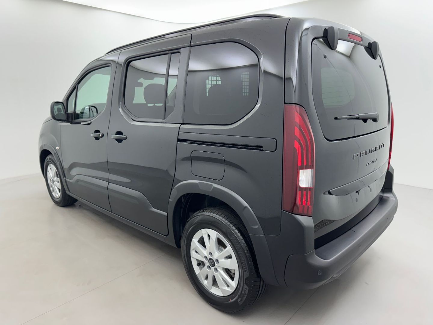 PEUGEOT RIFTER - N1 1.5 BlueHDi 130 Allure EAT8 5PL