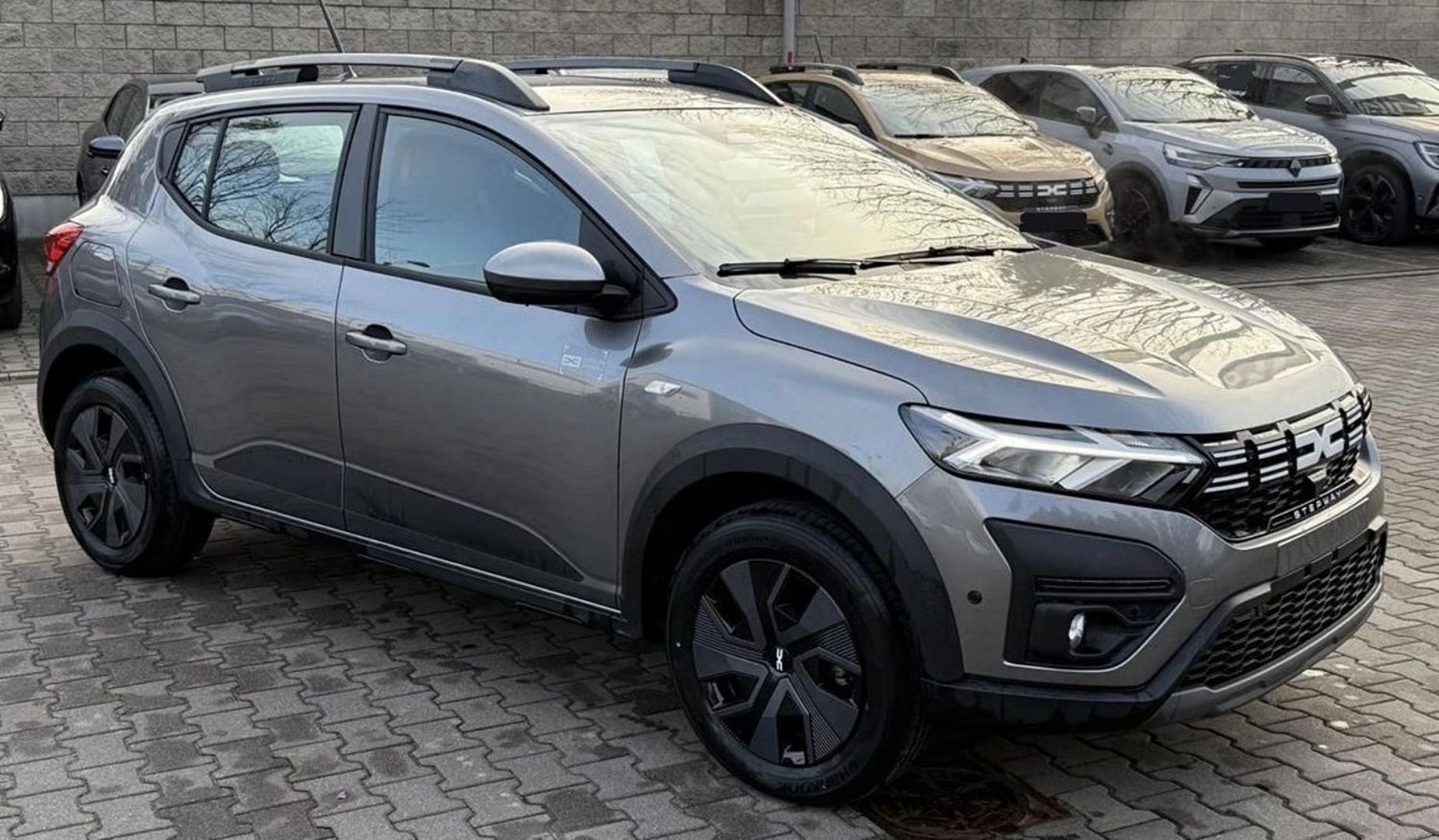 DACIA SANDERO - 1.0 TCE 90 STEPWAY EXPRESSION (2025)