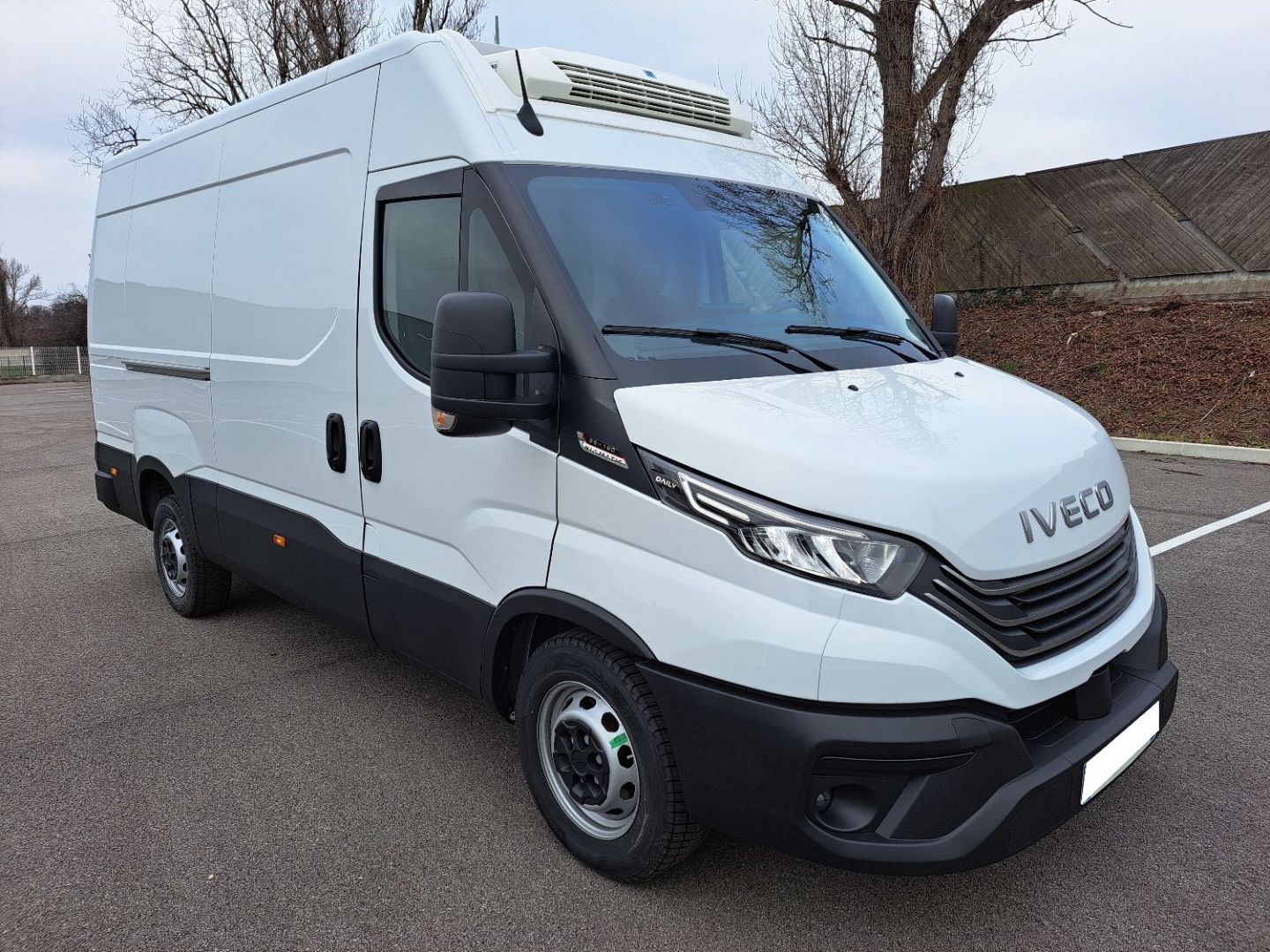IVECO DAILY FRIGORIFIQUE - 35S18 A8 180CV 3L FOURGON L3H2 8.7M3