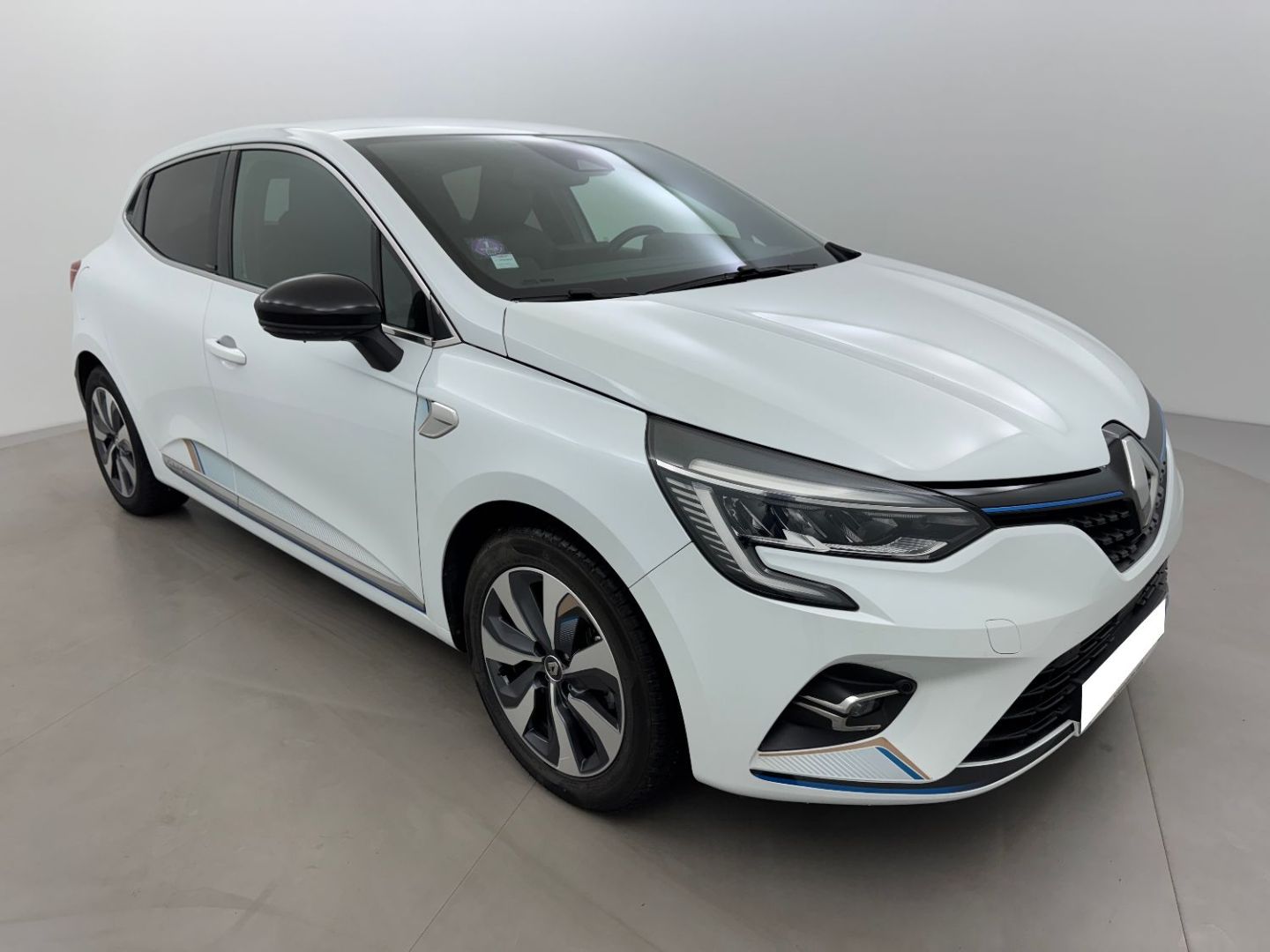 RENAULT CLIO V - 1.6 E-TECH 140 PREMIÈRE EDITION (2020)
