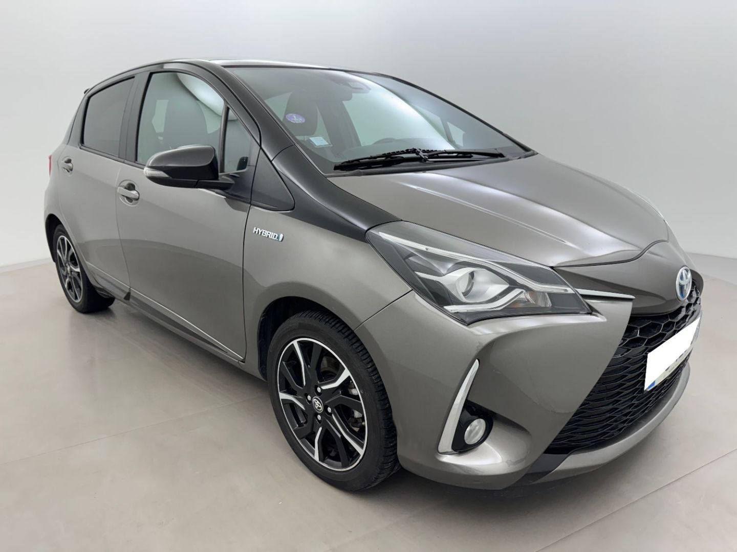 TOYOTA YARIS - 100H COLLECTION (2018)