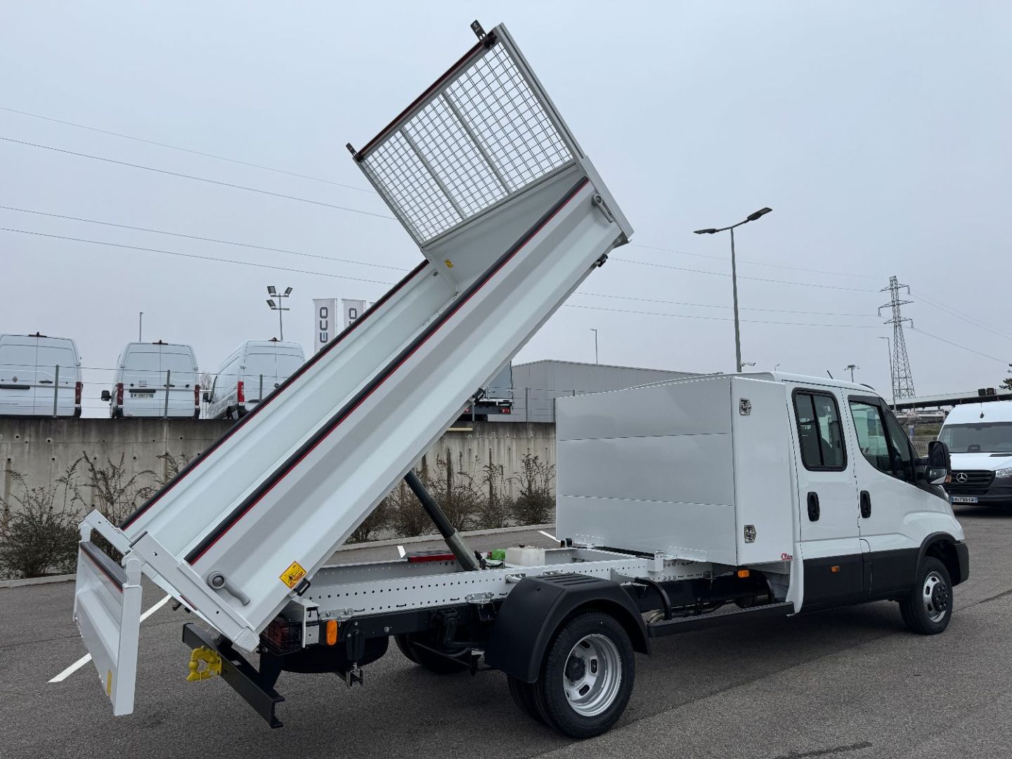 IVECO DAILY BENNE - 35C16 160CV 3L 6 PLACES DOUBLE CABINE