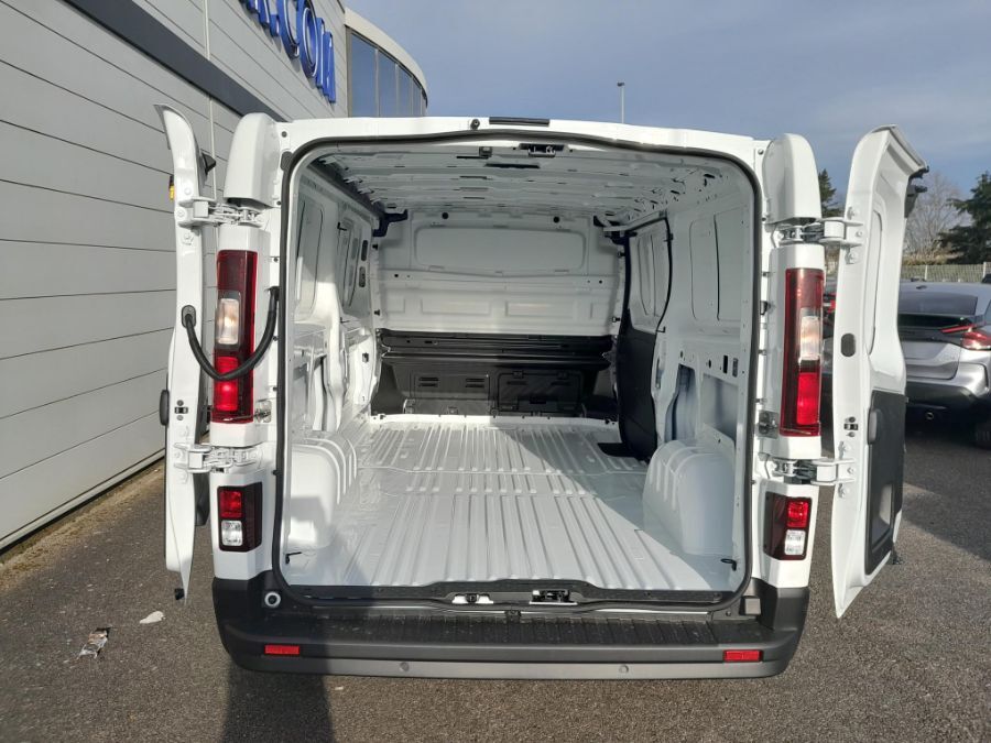 RENAULT TRAFIC FOURGON - L2H1 3T BLUE DCI 150 BVA9 GSR2 RED EDITION