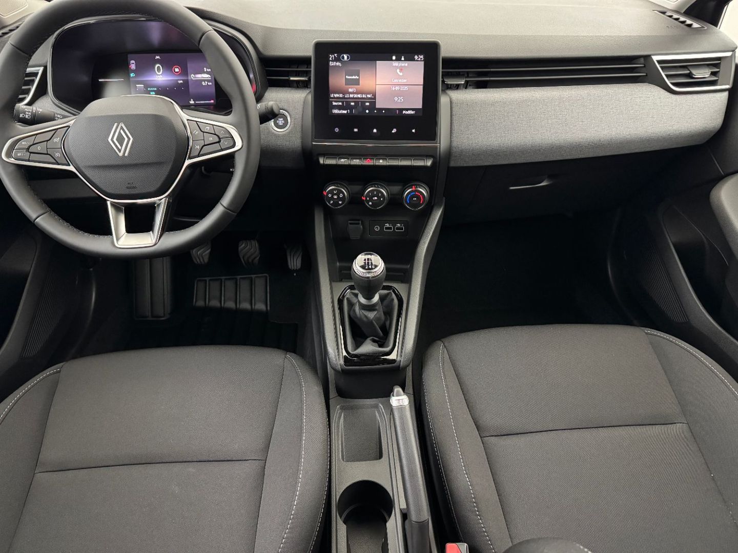 RENAULT CLIO V - 1.5 dCi 100 Evolution