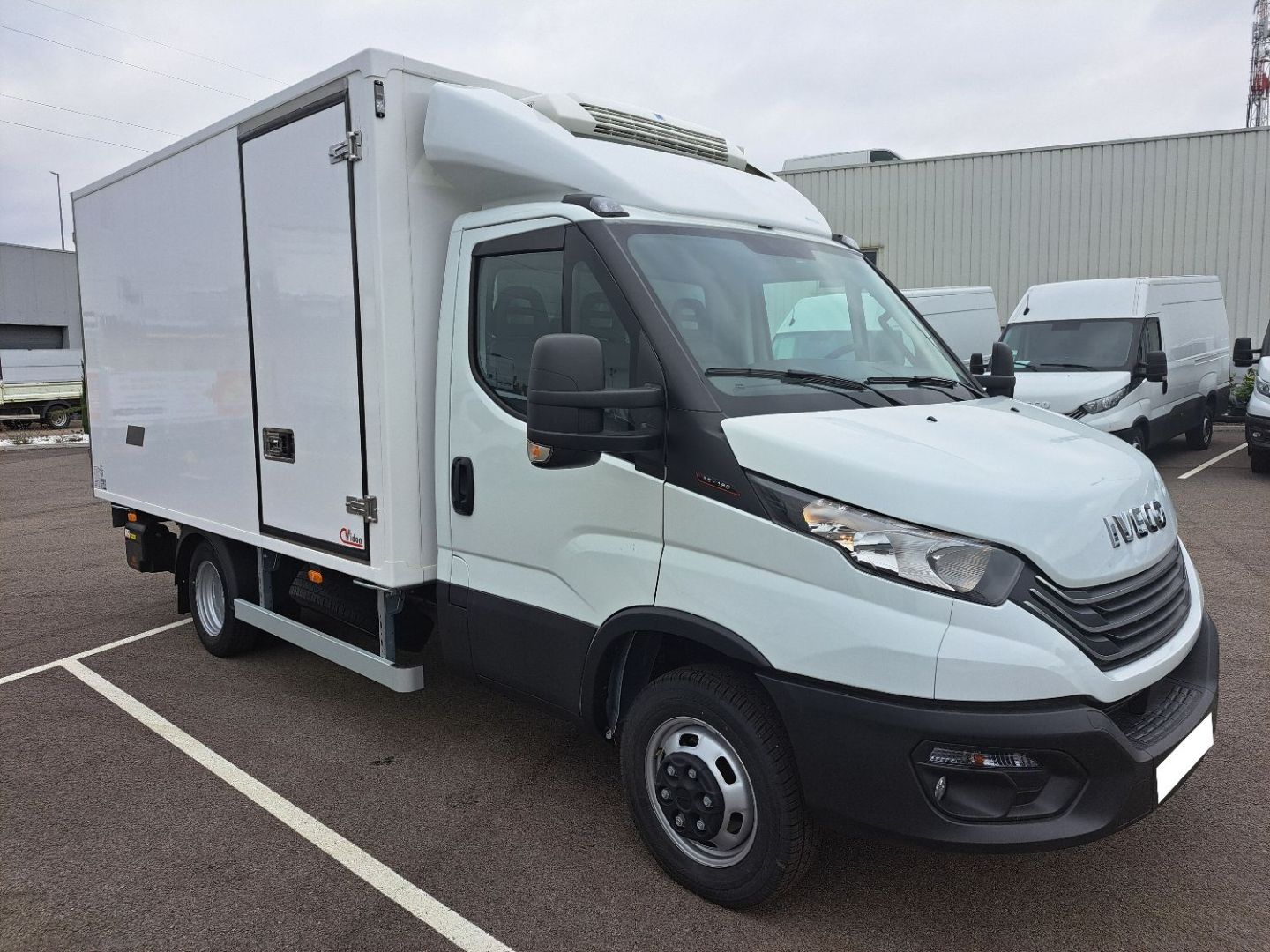 IVECO DAILY - 35C18 CAISSE FRIGO HAYON