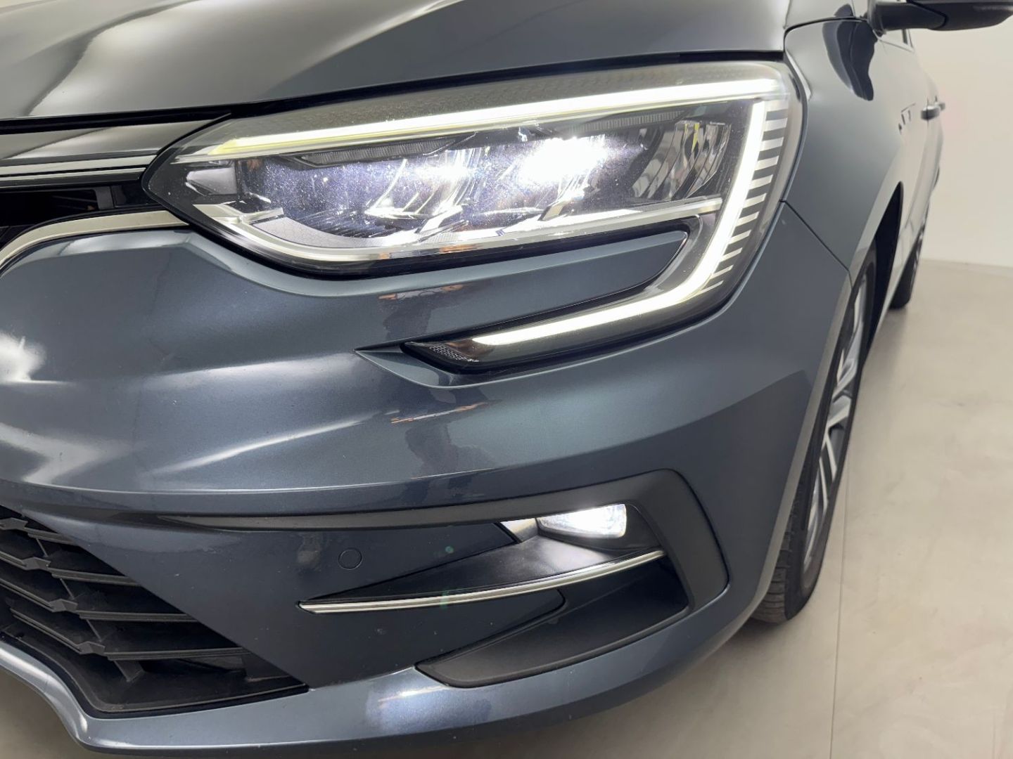 RENAULT MEGANE IV BERLINE - 1.5 Blue dCi 115 TECHNO EDC
