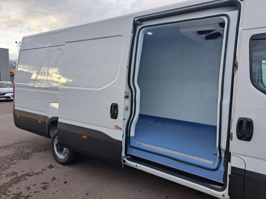 IVECO DAILY FOURGON - 35S18 A8 L4 FRIGO