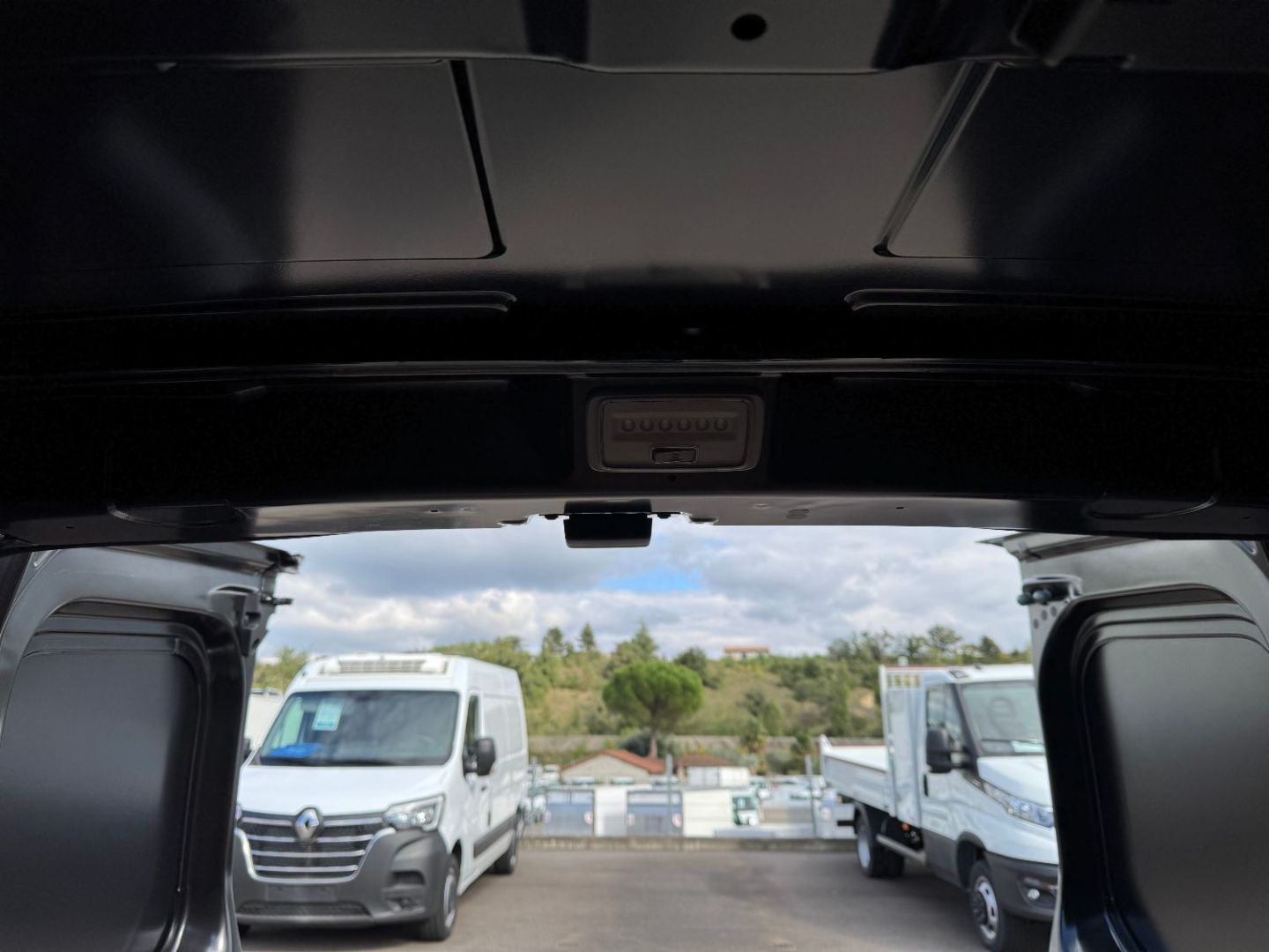 RENAULT TRAFIC CABINE APPROFONDIE - L2H1 3T BLUE DCI 170 BVA9 EXCLUSIVE 6PL
