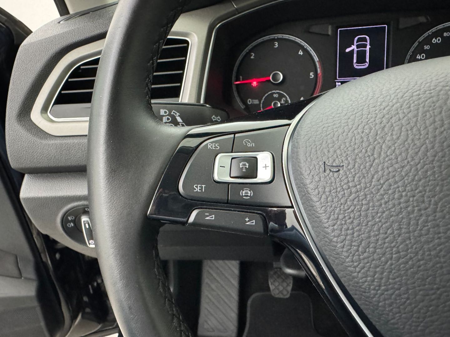 VOLKSWAGEN T-ROC - 2.0 TDI 115 LOUNGE BUSINESS