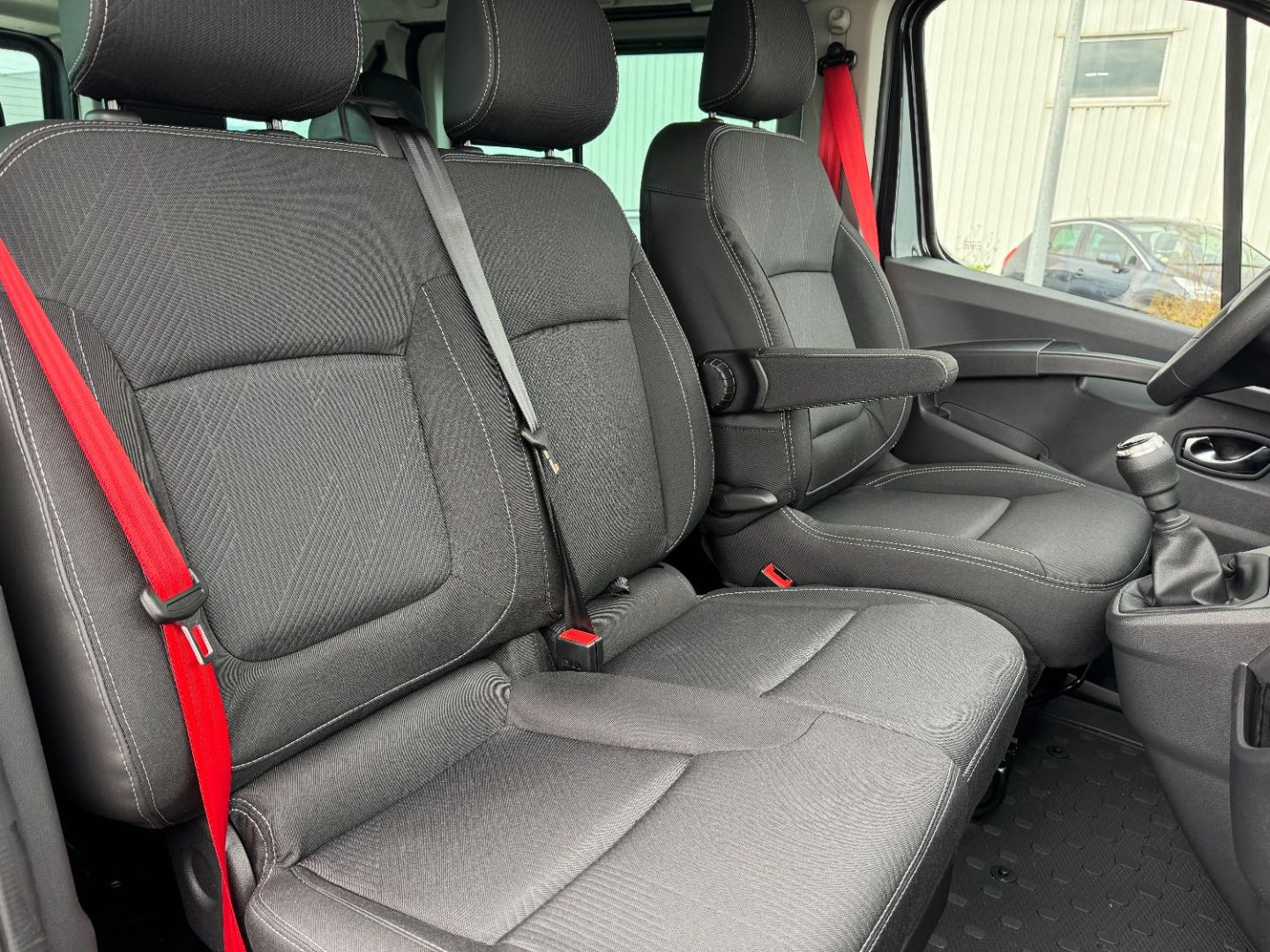 RENAULT TRAFIC COMBI - L2 Blue dCi 150 RED EDITION 9PL