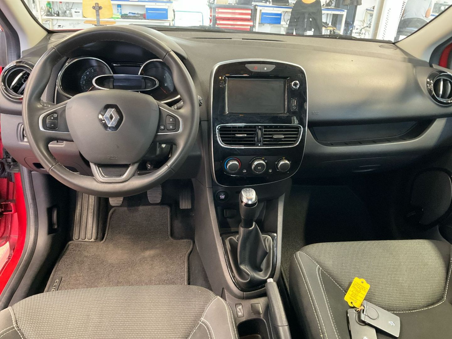 RENAULT CLIO IV ESTATE - ESTATE 0.9 TCe 90 ZEN