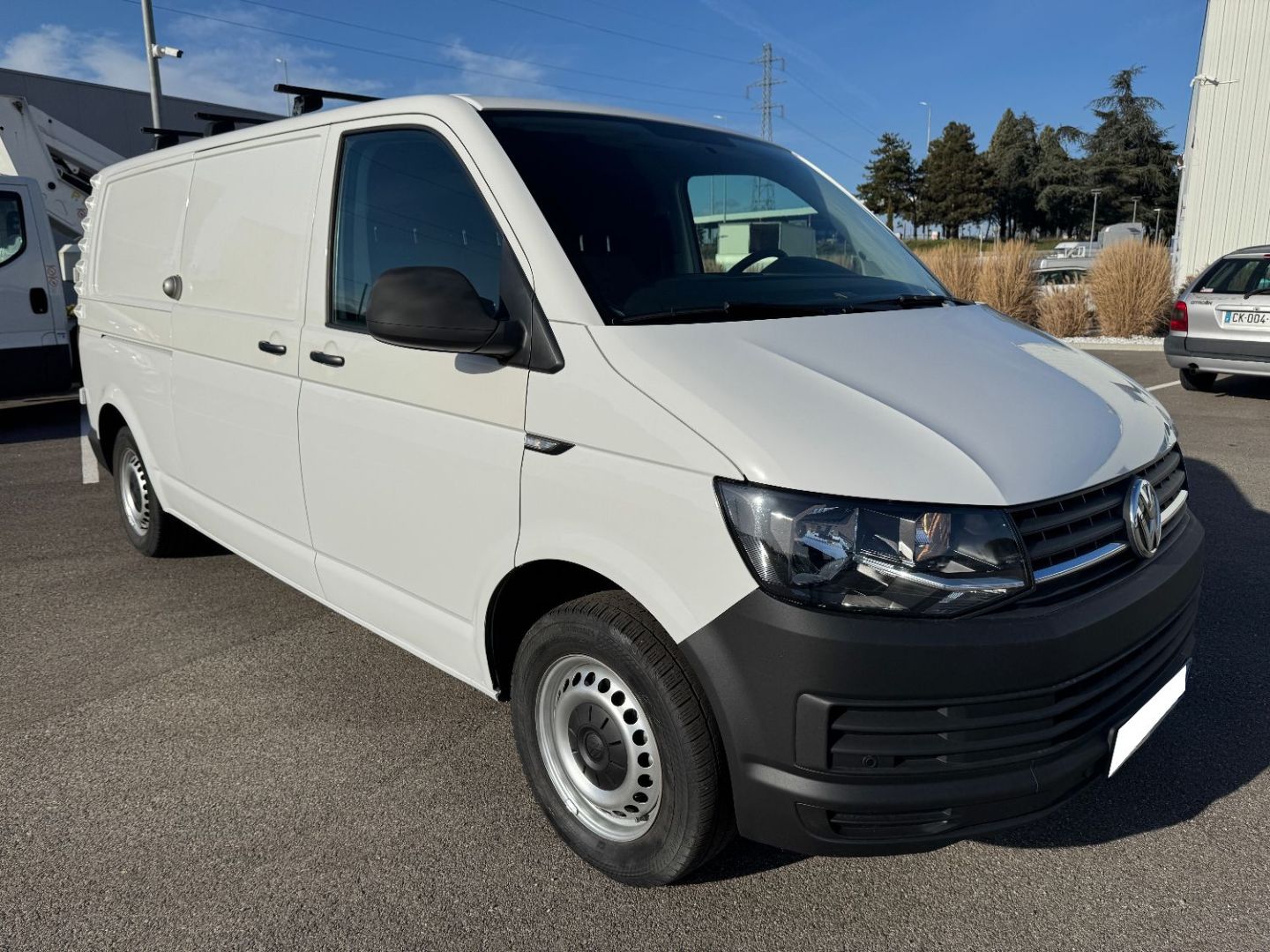 VOLKSWAGEN TRANSPORTER FOURGON L2H1 2.0 TDI 150