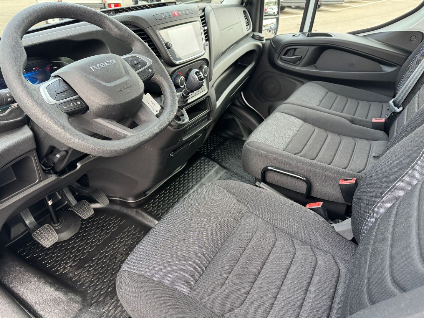 IVECO DAILY BENNE - 35C14 140CV 2L3 ACIER JPM 3M30