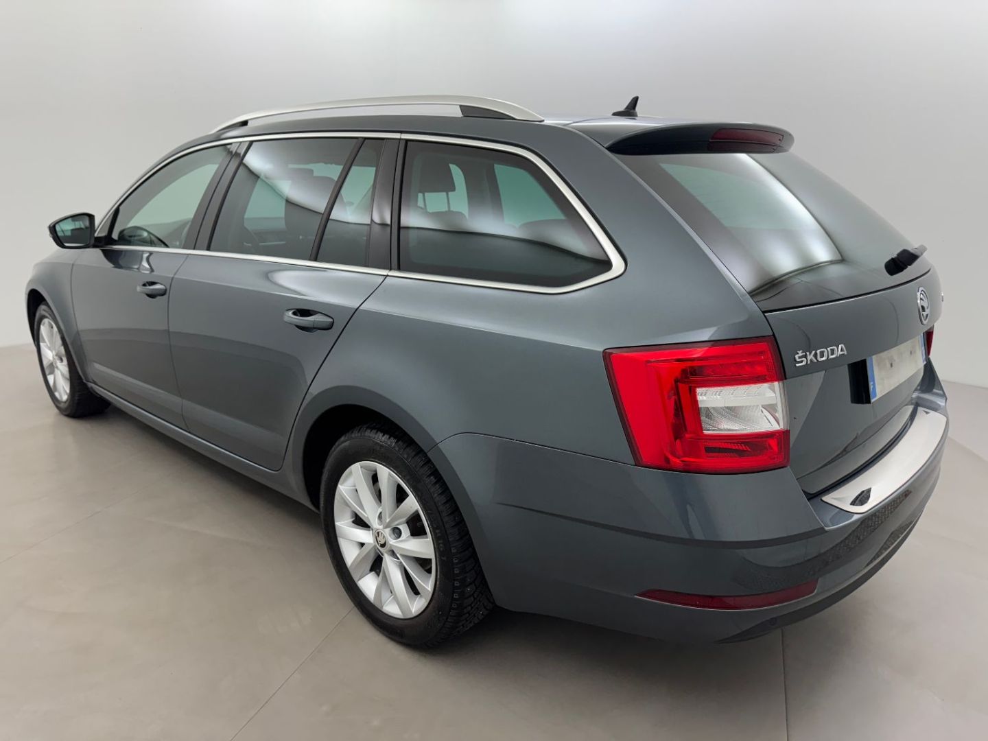 SKODA OCTAVIA COMBI - Combi 1.0 TSI 117 Business