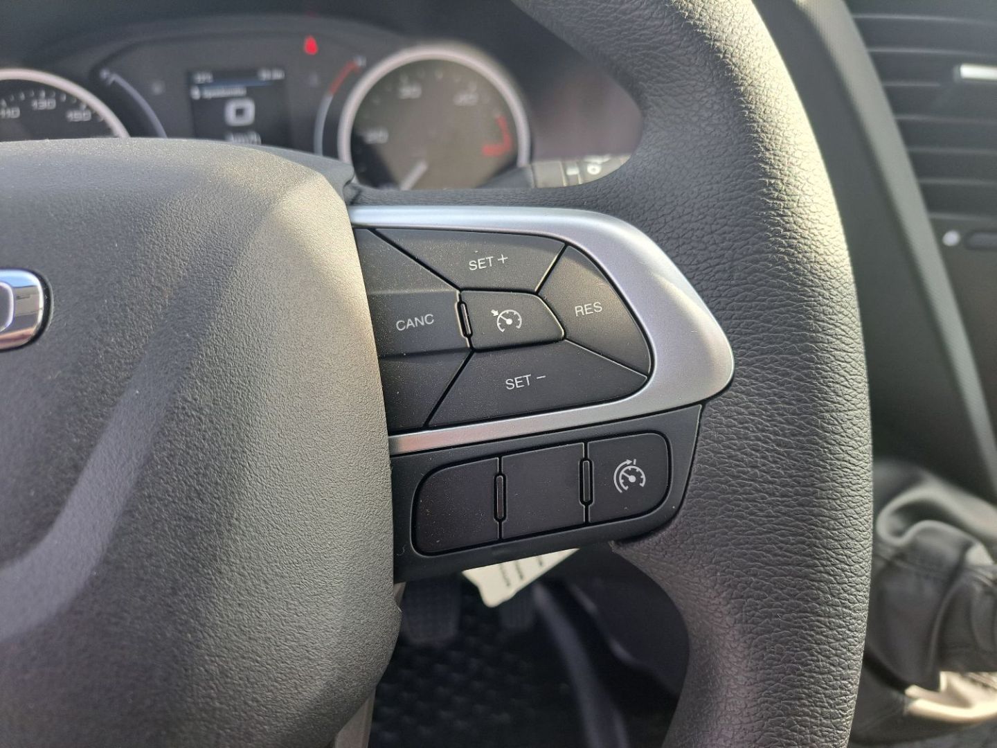 IVECO DAILY CAISSE - 35C18 180CV 3L PLSC