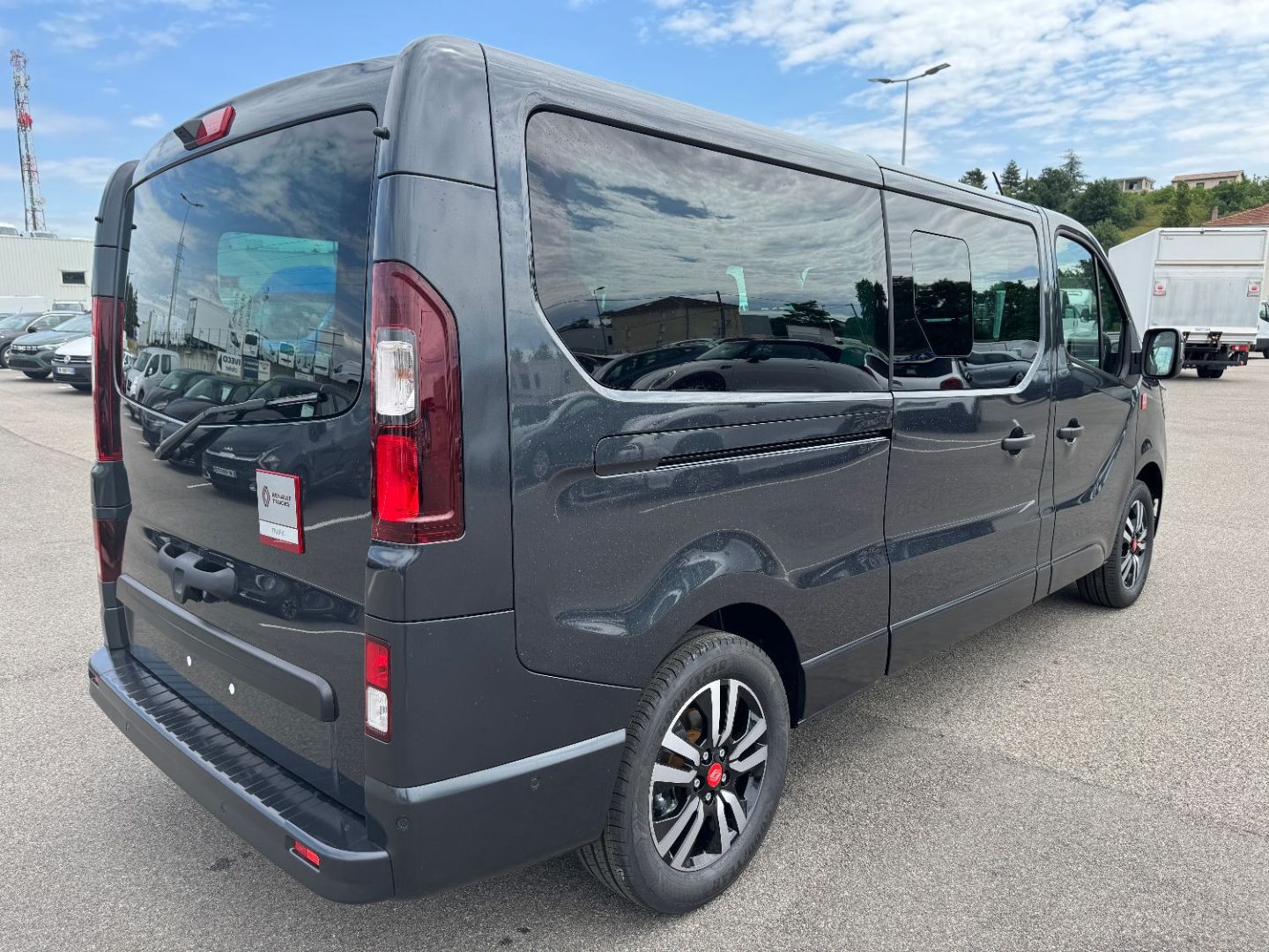 RENAULT TRAFIC COMBI - L2 Blue dCi 170 BVA9 9PL