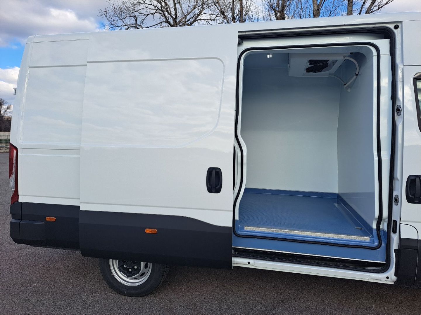 IVECO DAILY - 35S18 A8 L3 FRIGO