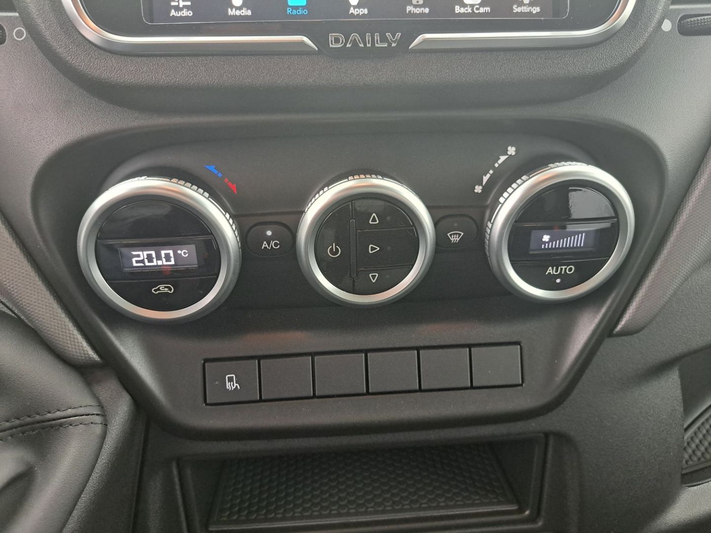 IVECO DAILY CAISSE - 35C18 A8 180CV 3L HAYON