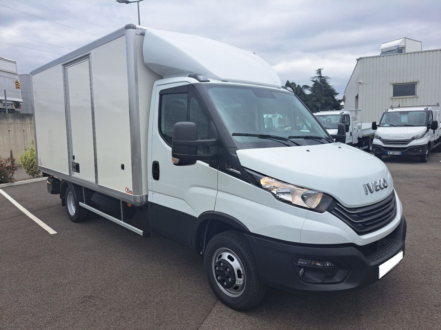 IVECO DAILY - 35C18 A8 CAISSE CLASSE 2 180CV 3L