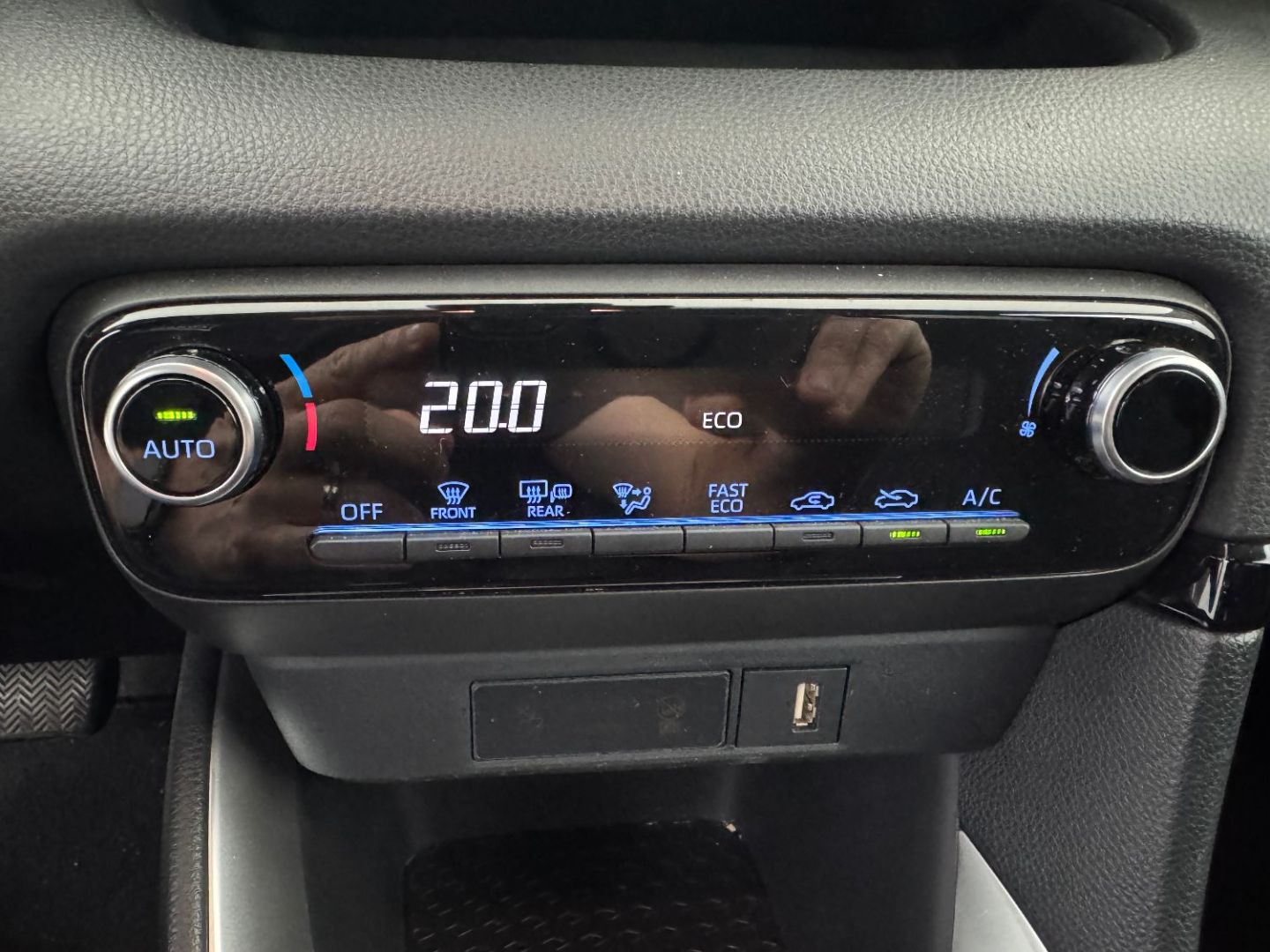 TOYOTA YARIS - 1.5 Hybride 116h Design